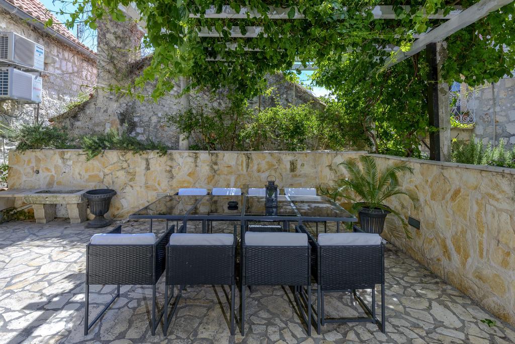 Villa Dubrovnik Old House Esterno foto